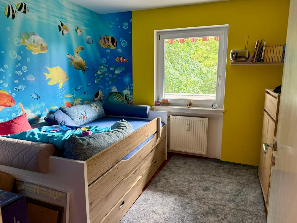 Kinderzimmer Büro 001